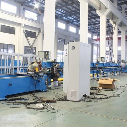 可靠久進五金機械廠 硬質快速卷簾門與成型機的卓越制造，讓五金鋼材應用更安心